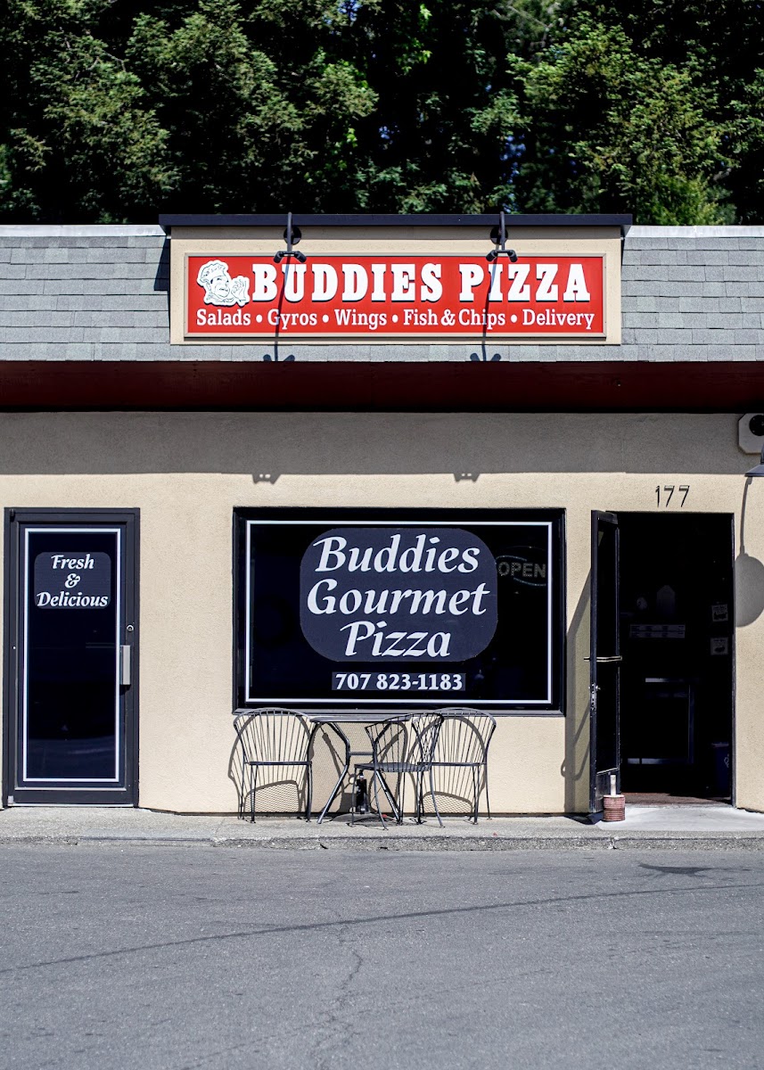 Buddies Pizza